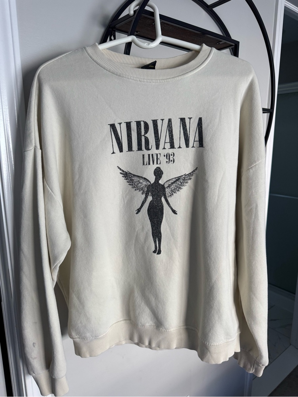 Nirvana 'Live '93' Cream Graphic Sweatshirt from H & M size medium